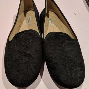 Texture black loafers